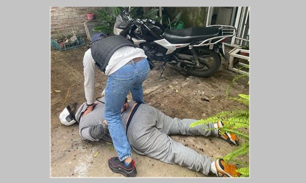 Quilmes - Lo echaron de la policía y se recibió de motochorro. Fue detenido